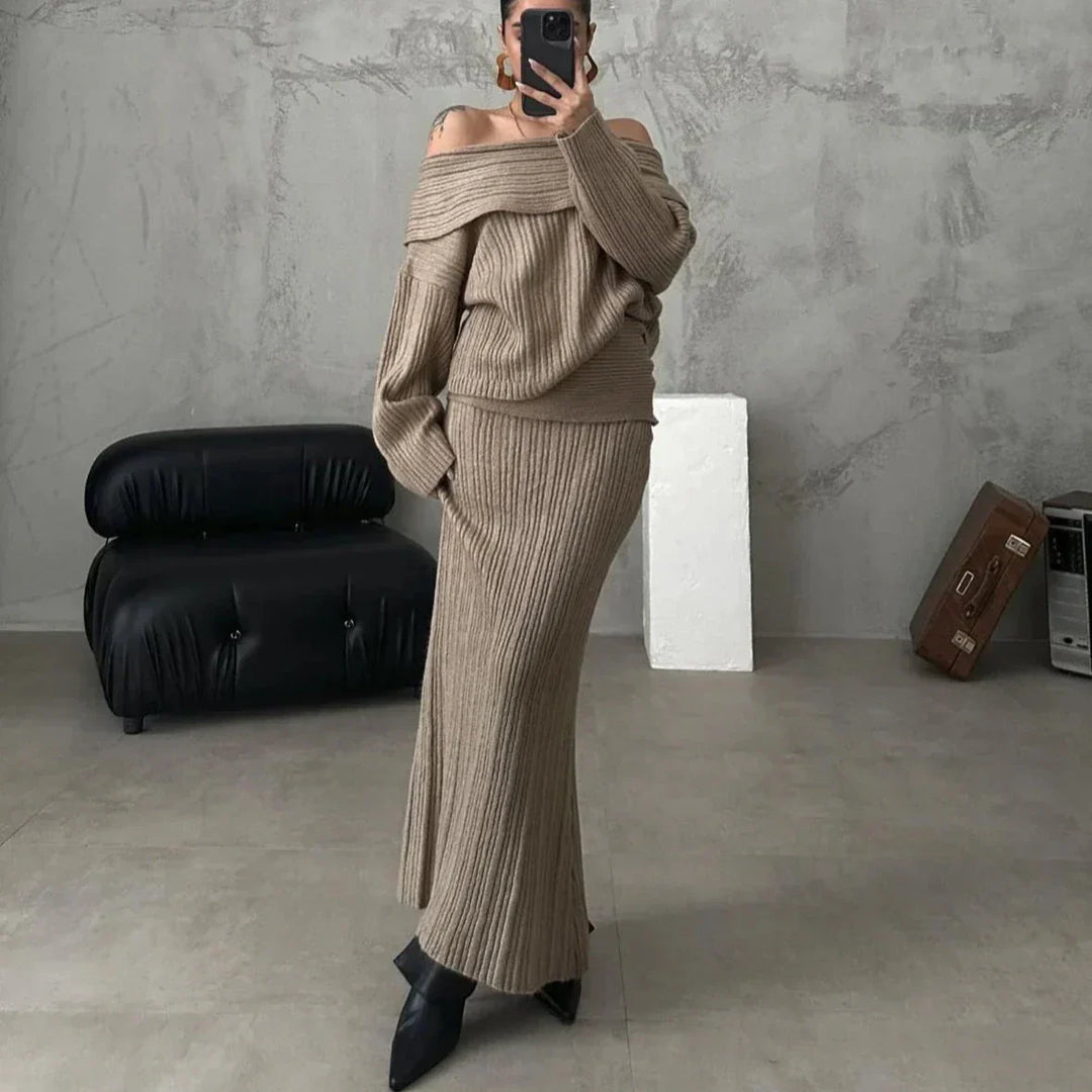Drune | Elegantes Satz Aus Schulterfreiem Pullover und Tailliertem Strickrock