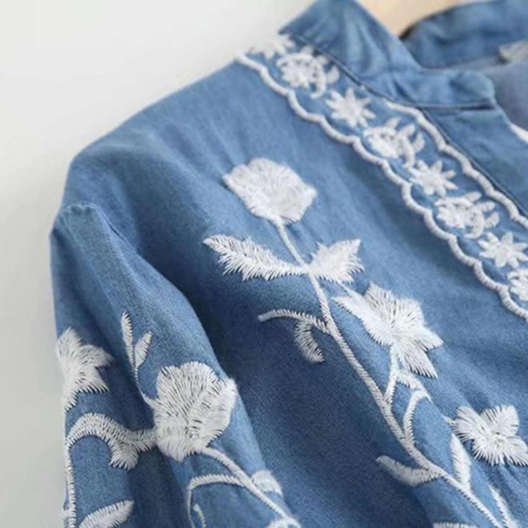 Drune | Bestickte Blumenbluse mit Knopfleiste
