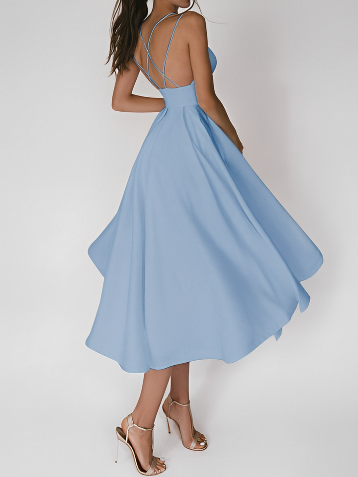 Drune | Ein Leichtes Kleid mit Zarten Spaghettiträgern