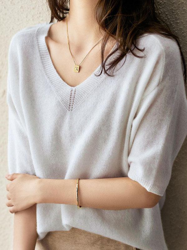 Drune | Luxurious soft cashmere V-neck sweater for women