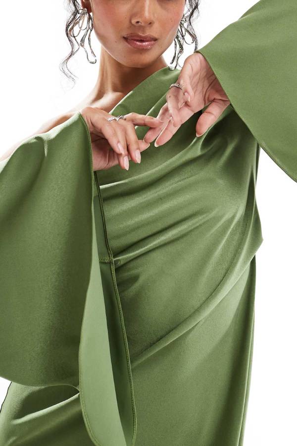 Drune | Zayla Satin Asymmetrisches Ein Schulter Glockenärmel Schlitz Maxi Kleid