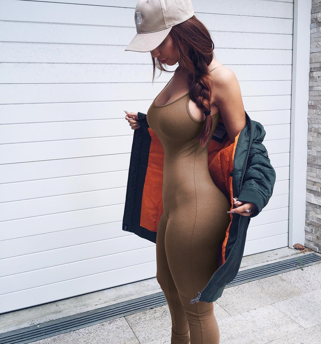 Damen komfortabler und figurbetonter Jumpsuit mit schmalen Trägern Drune