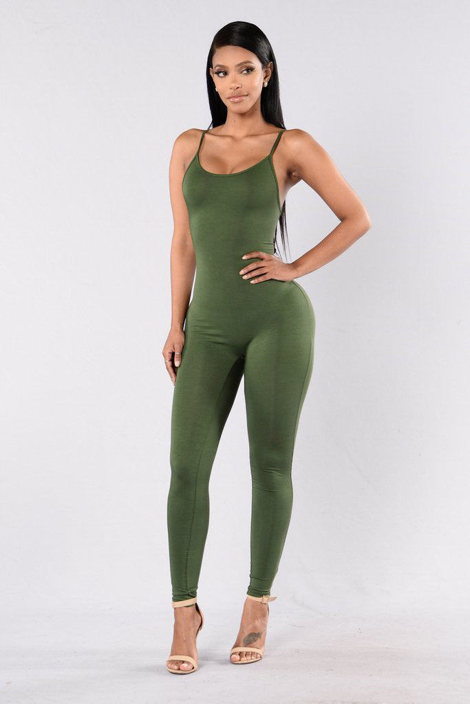 Damen komfortabler und figurbetonter Jumpsuit mit schmalen Trägern Drune