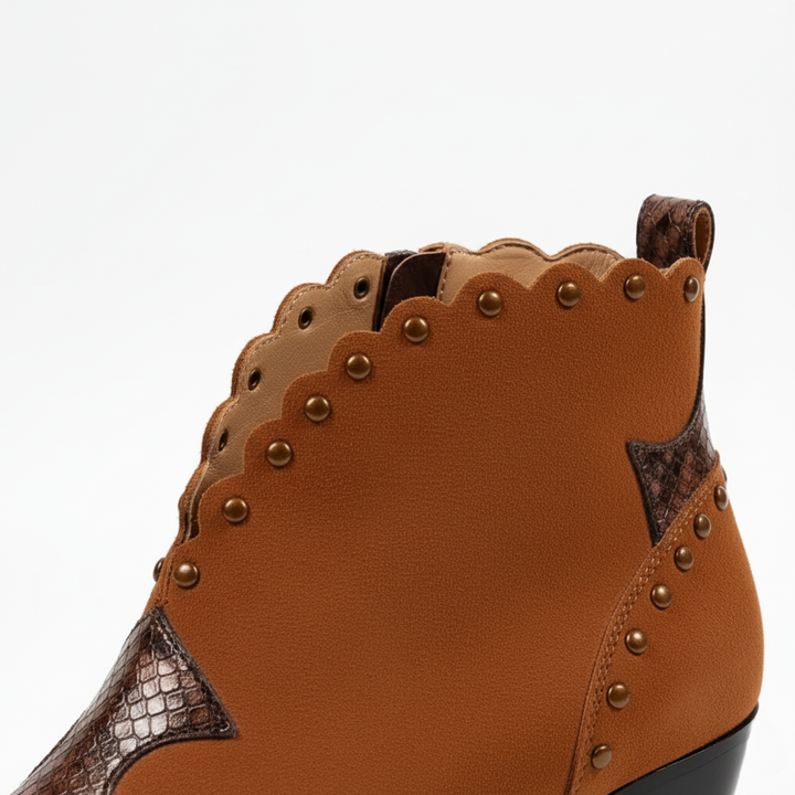 Drune | Western Stiefeletten mit Schlangenleder Akzent Bestickter Gewellter Besatz Niedriger Blockabsatz