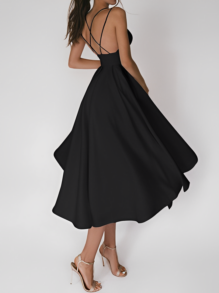 Drune | Ein Leichtes Kleid mit Zarten Spaghettiträgern