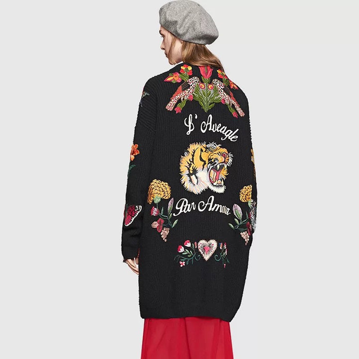 Damen Strickjacke mit floralem Design und hochwertigen Knopfdetails Drune