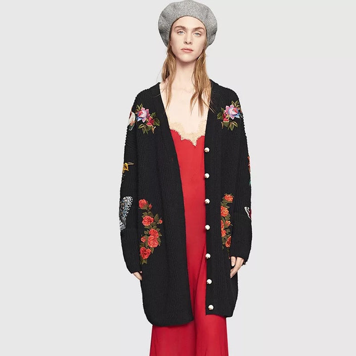 Damen Strickjacke mit floralem Design und hochwertigen Knopfdetails Drune