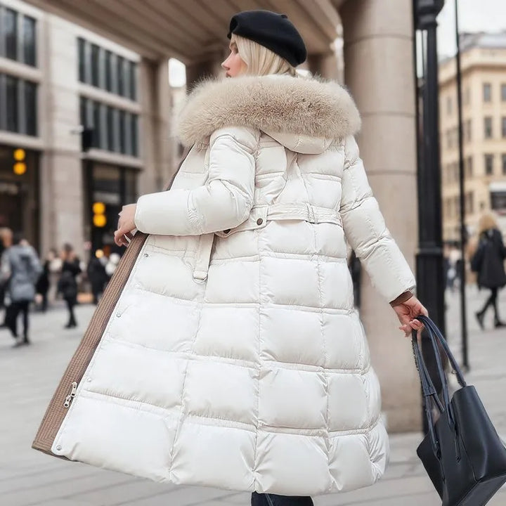 Drune | Damen lange Winterjacke mit Pelzmütze und Gürtel
