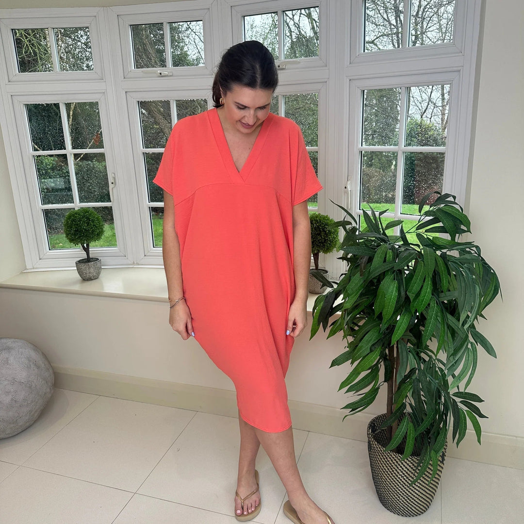 Kleid mit V-Ausschnitt | Unser Bestseller 2024