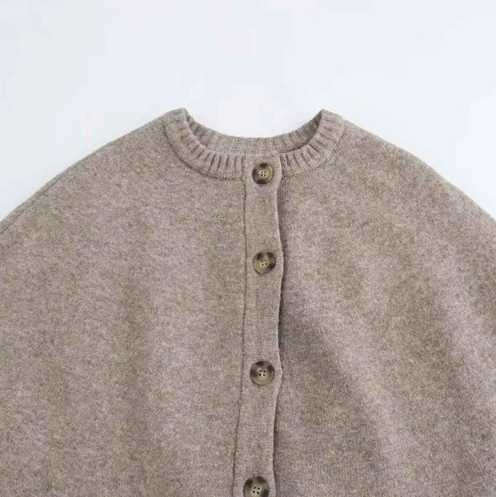 Drune | Elegantes Knopf-Cape