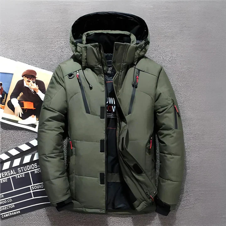 Drune – Luxuriöse Daunenjacke