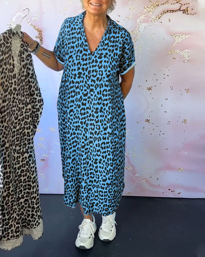 Drune | Kurzärmliges Kleid mit Leopardenmuster und V-Ausschnitt