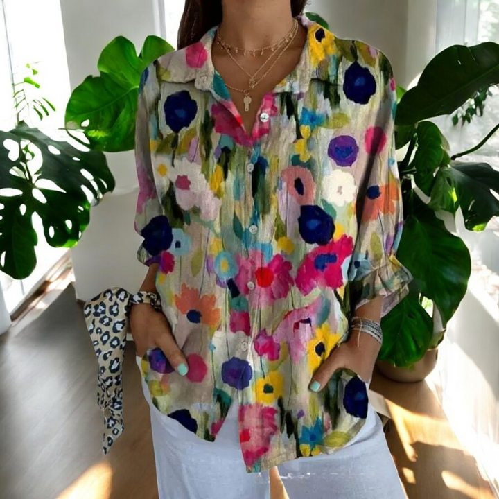 Drune | Lebhafte Bluse mit Blumenknöpfen für Damen