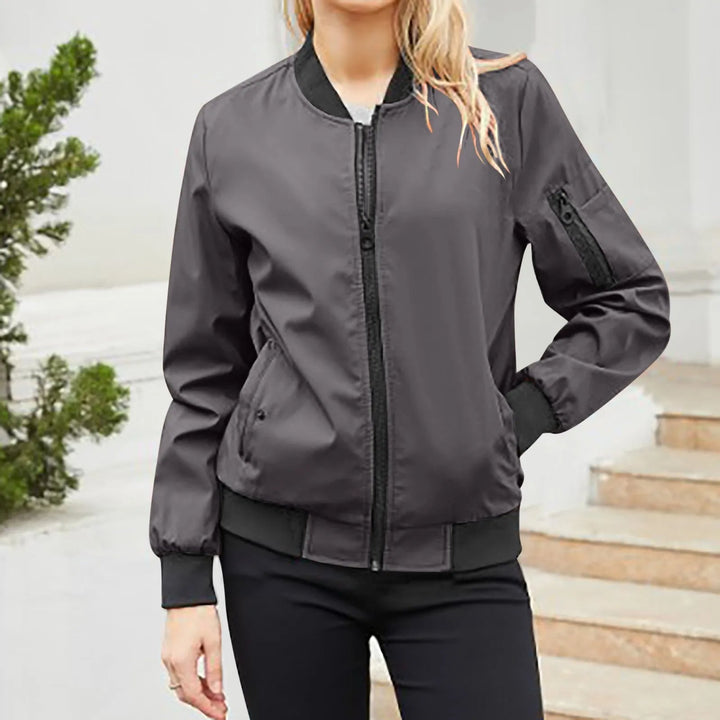 Drune | Windjacke mit Kapuze und Streetwear Look