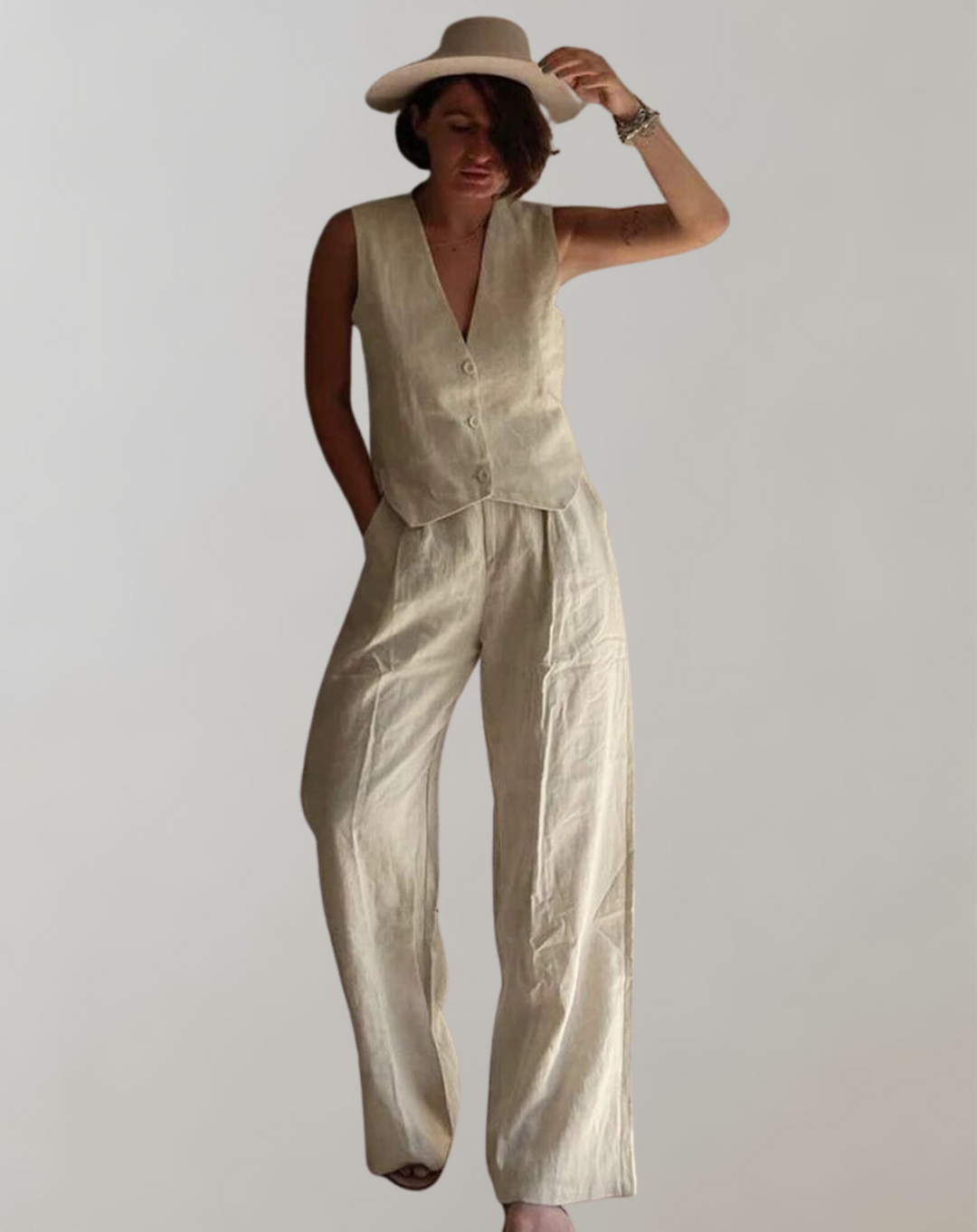 Drune -  Tank-Top und High-Waist-Hosen