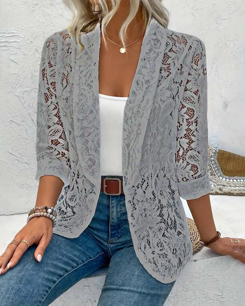 Drune | Eleganter, Einfarbiger Mantel mit Floralem Spitzenrevers