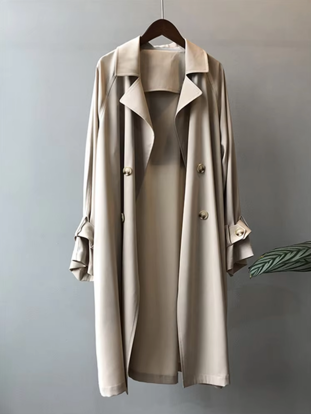 Drune | Langer Trenchcoat mit Reverskragen Knöpfen und Langen Ärmeln