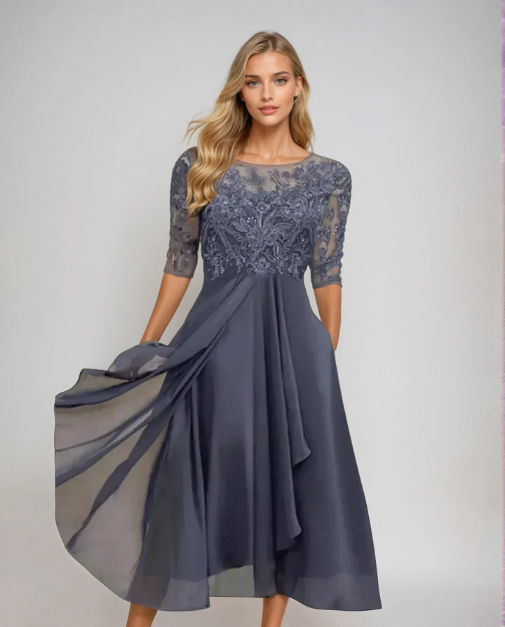 Drune | Anmutiges Detailliertes Fließendes Kleid