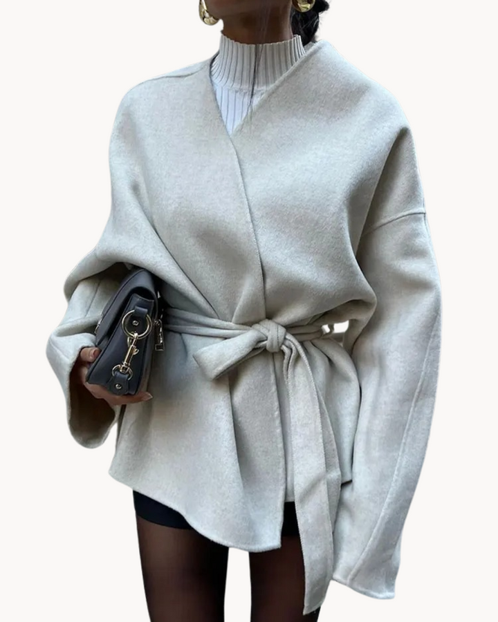Drune | Taillierte Damenjacke mit Schickem Gürteldesign