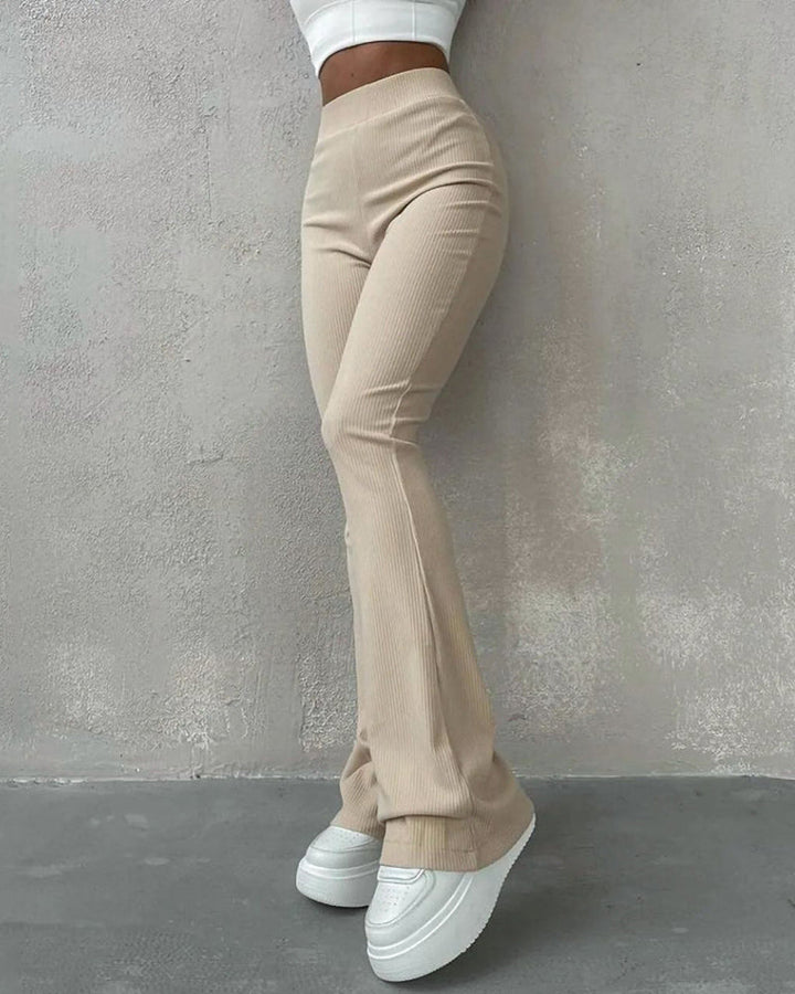 Drune | Slim Fit Hose mit Micro Flare