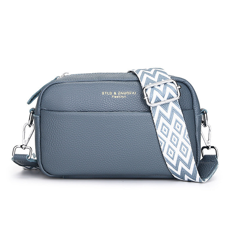 Drune | Schlichte Schultertasche Aus Veganem Leder Im Kleinen Quadratischen Format