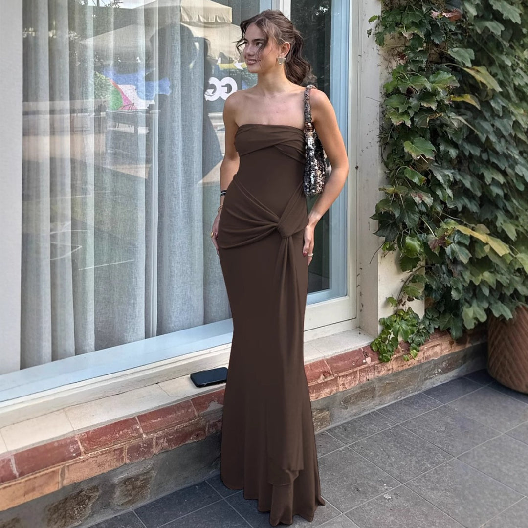 Drune | Einfarbiges ärmelloses Kleid mit hoher Taille und Ein-Wort-Ausschnitt