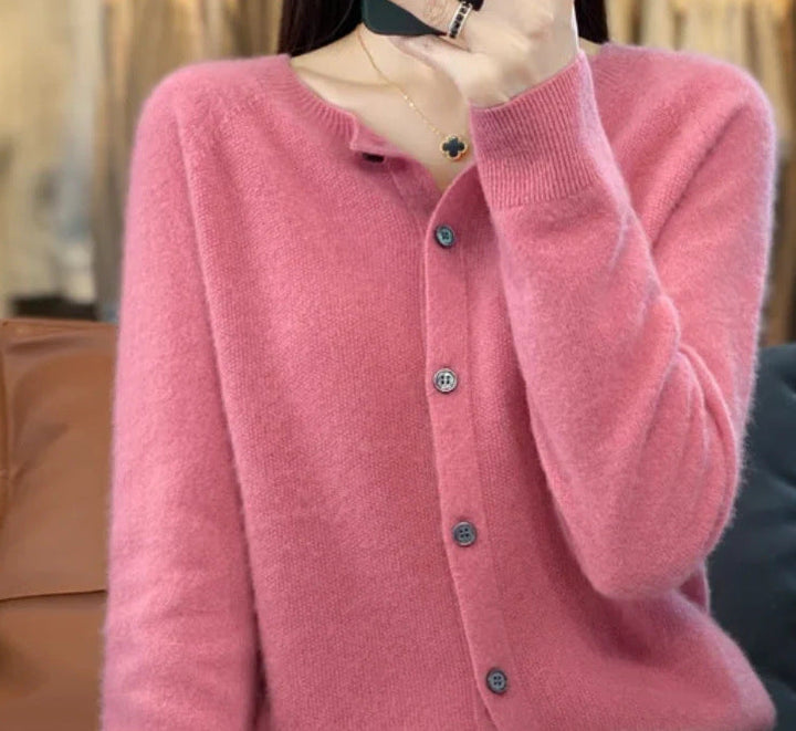 Drune | Merino Wollstrickjacke Mit Rundhalsausschnitt Und Langen Ärmeln