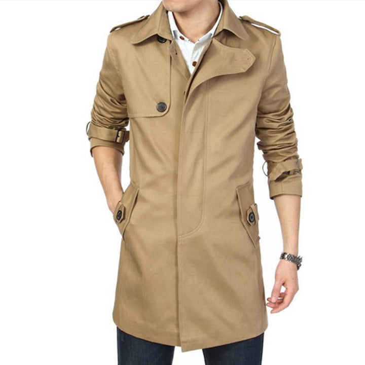 Herren Trenchcoat im klassischen Schnitt mit Schulterklappen Taillenriegel und verstellbaren Manschetten Drune