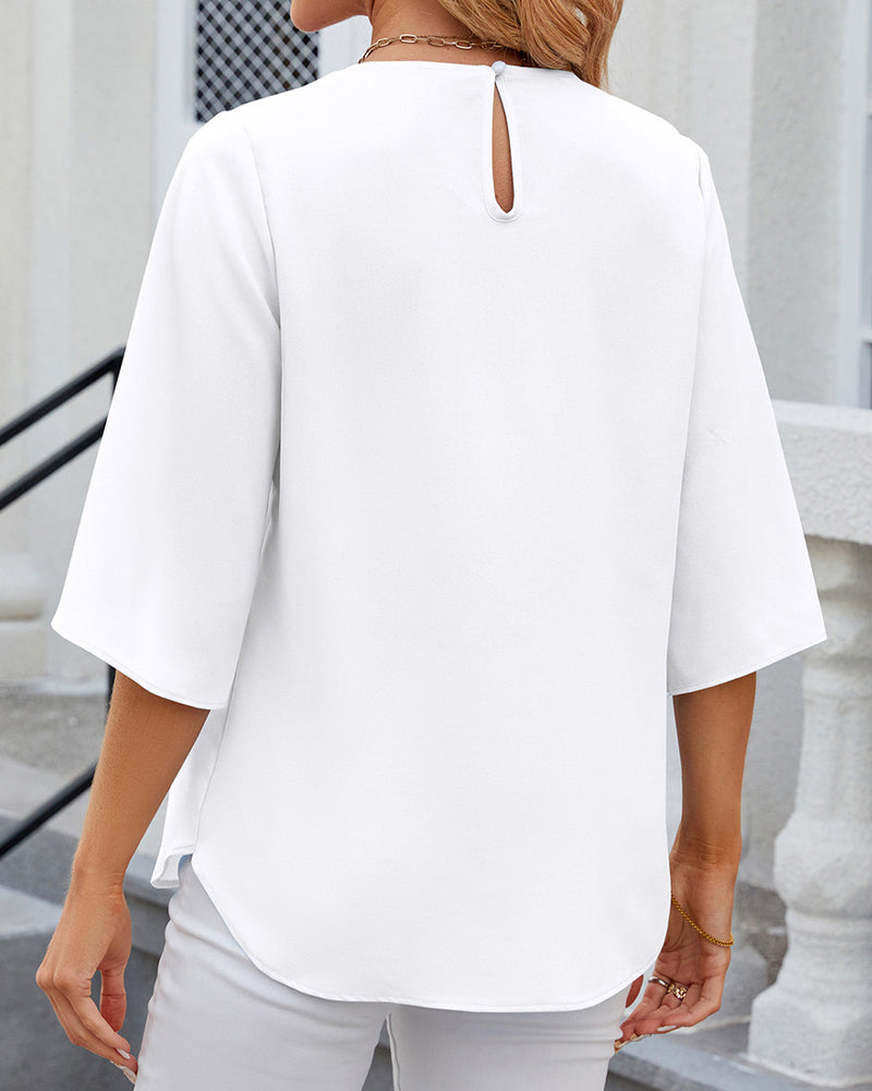 Drune | Elegante einfarbige Bluse mit halben Ärmeln
