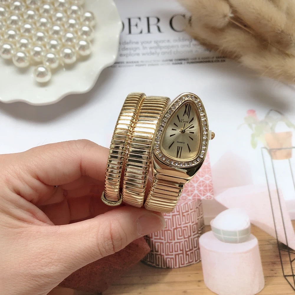 Drune | Luxuriöse Goldene Wickelarmbanduhr