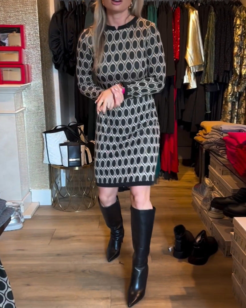 Drune | Polka Dot Print und Knielang