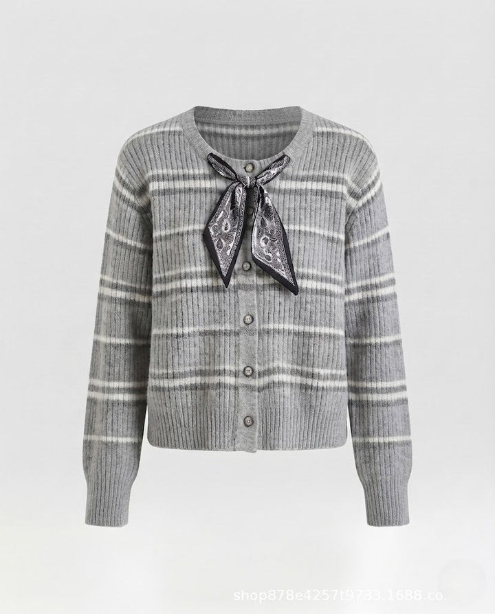 Damen Kurzcardigan aus Feinstrick mit feinem Rippmuster und Paisley-Schleife Drune