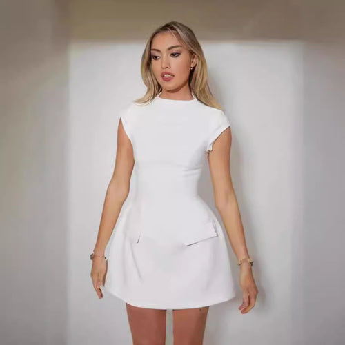 Drune | Taillenkleid im Taschendesign