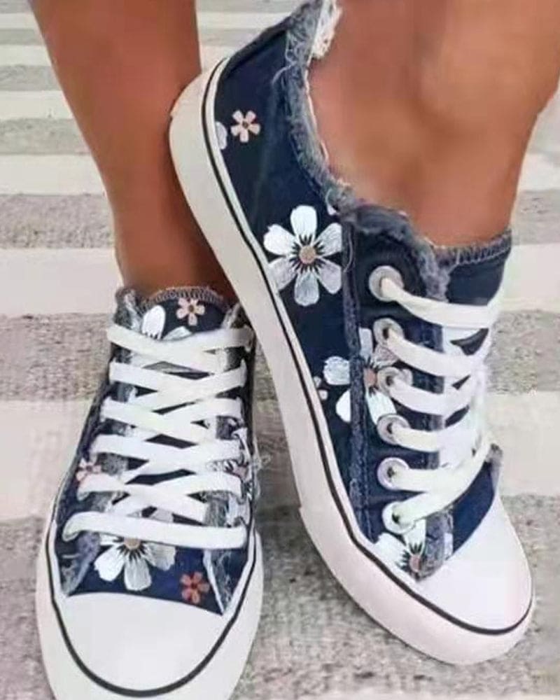 Drune | Denim Sneakers Mit Blumen