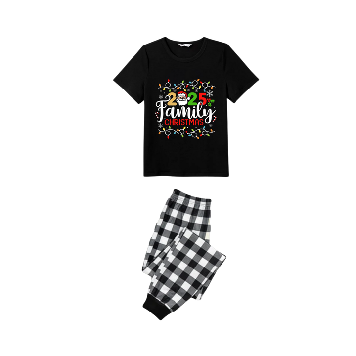 Drune | Schwarz-Weiß Karierte Weihnachts Kurzarm-Pyjama Set Mit Weihnachtslichtern und "2025 Familienweihnachten" Textdruck