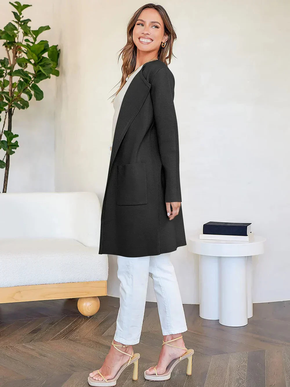 Drune | Mantel - Locker Schnitt - Knielang - Breite Revers - Minimalistisches Design
