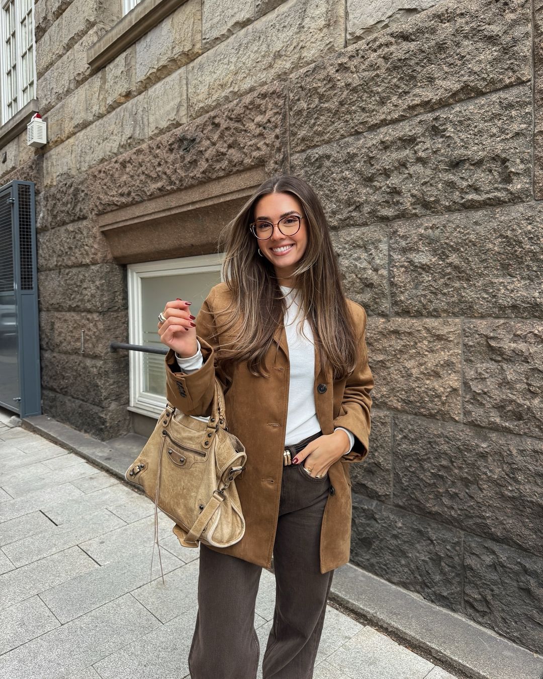 Drune | Blazer - camel Farbe Damenjacke mit stilvollem Schnitt