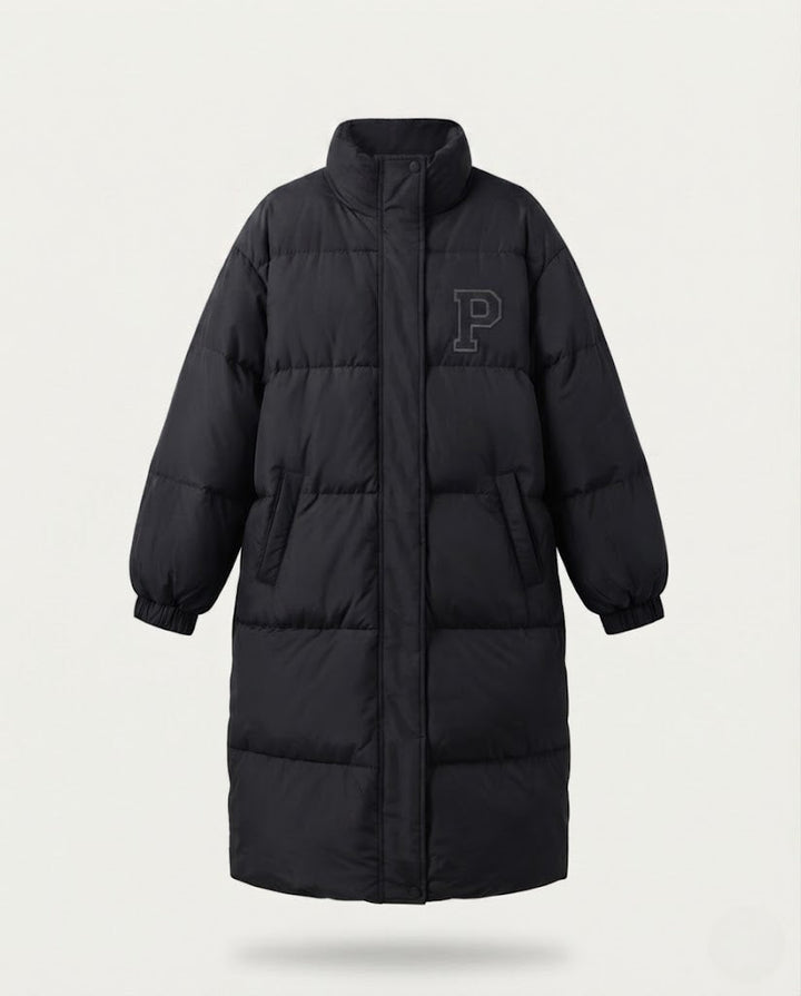 Damen längerer boxy Thermo-Puffer mit hohem Stehkragen, College-Patch und geräuschreduzierender Außenschale