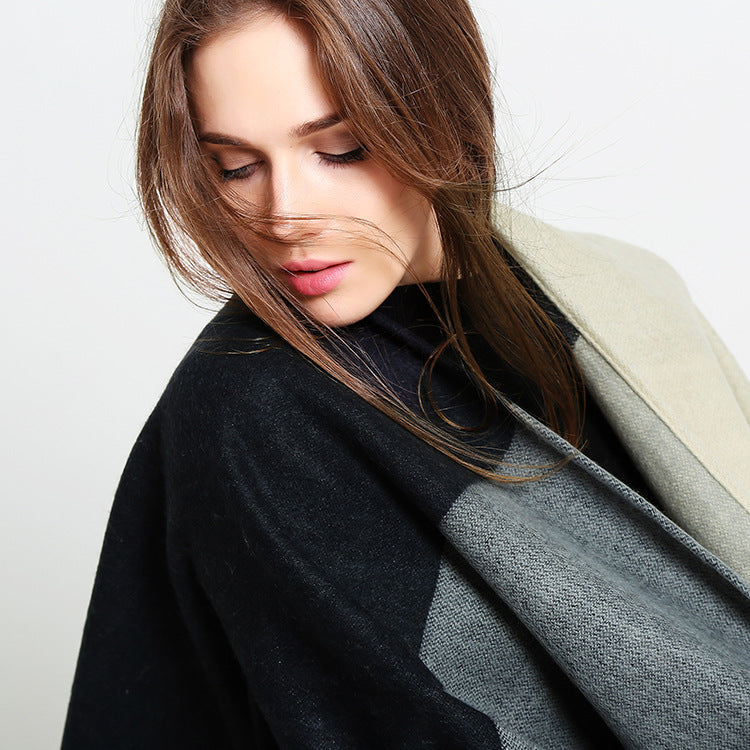 Damen Wendbarer Capeponcho im Blockstreifen-Look mit Fransen Drune