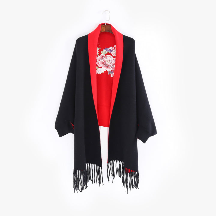 Damen Cape‑Schal mit besticktem Innenfutter und Fransensaum Drune