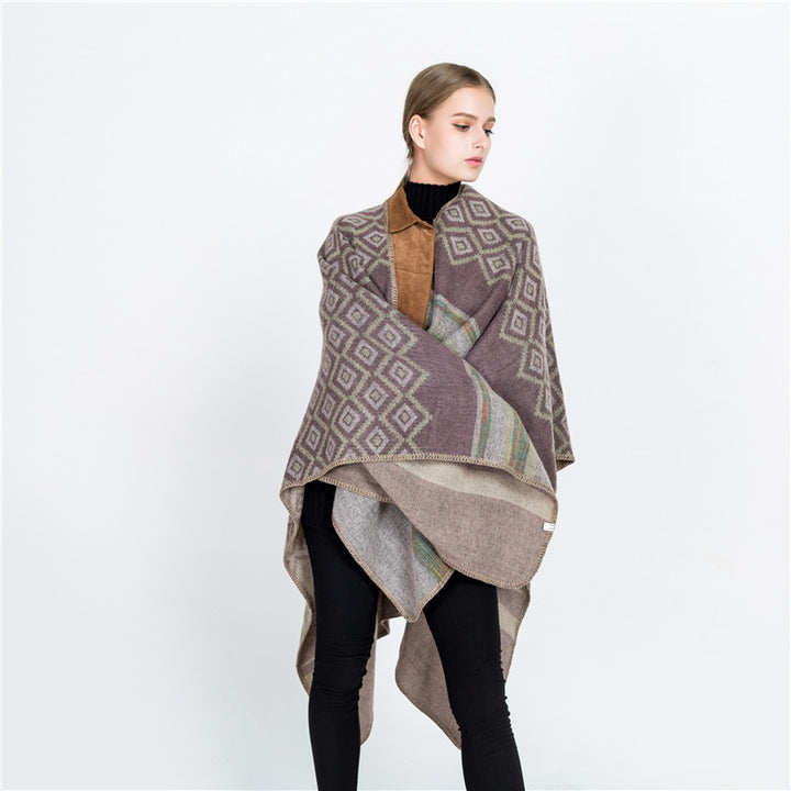 Damen Wolloptik-Ruana mit gewebtem Quadratjacquard und Zierstichkante Drune