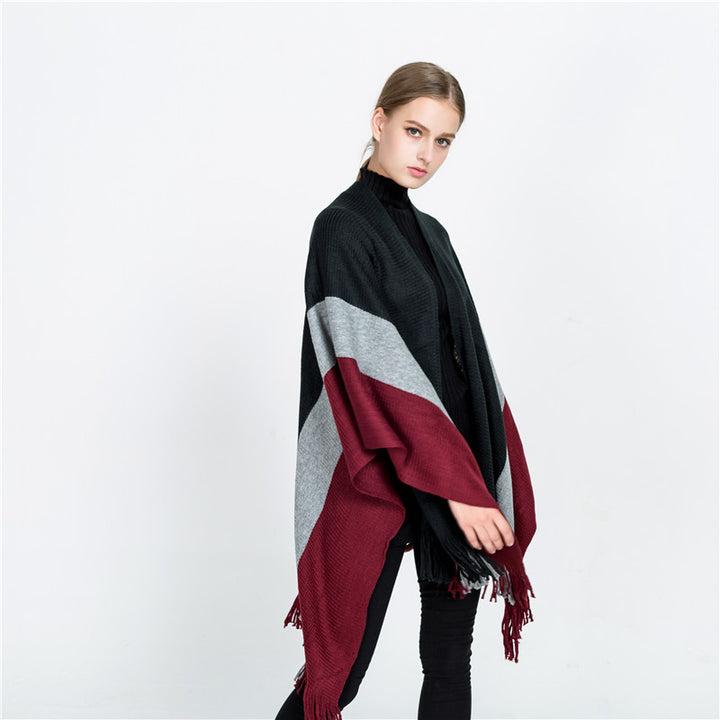 Damen Oversize‑Strickruana mit V‑Ausschnitt, offenem Fall und Fransensaum Drune