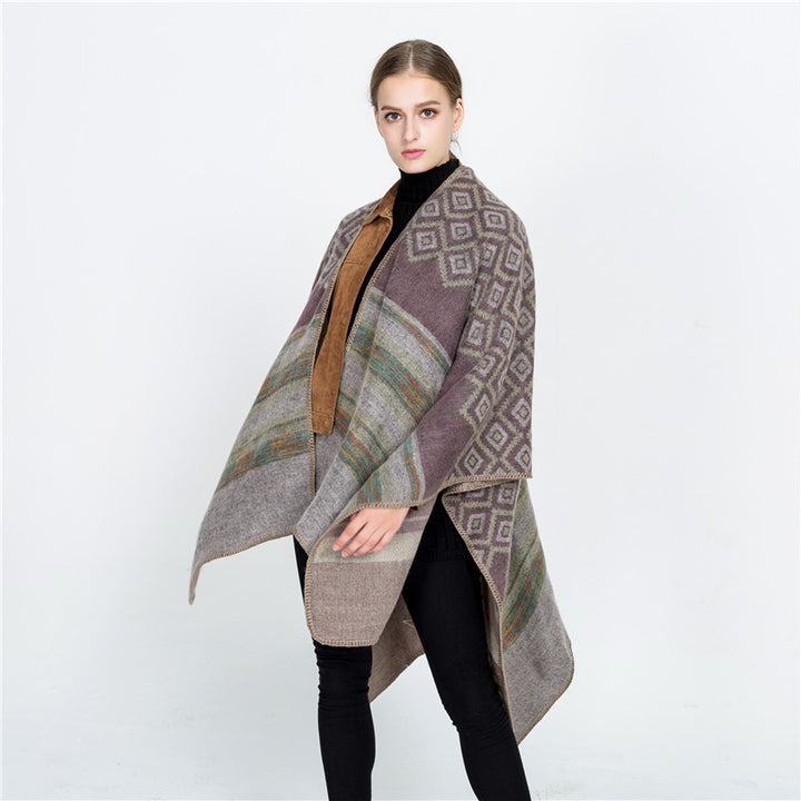 Damen Wolloptik-Ruana mit gewebtem Quadratjacquard und Zierstichkante Drune