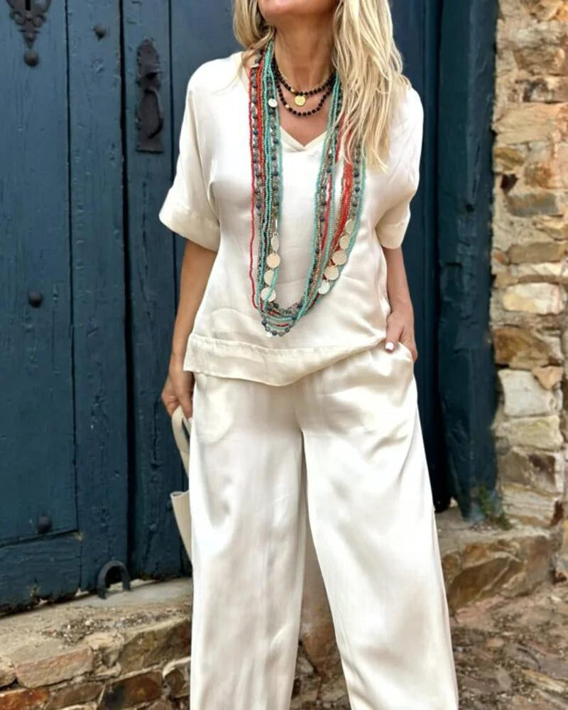 Drune | Himmelweiße Bluse und Hosen-Set mit eleganter Ausstrahlung