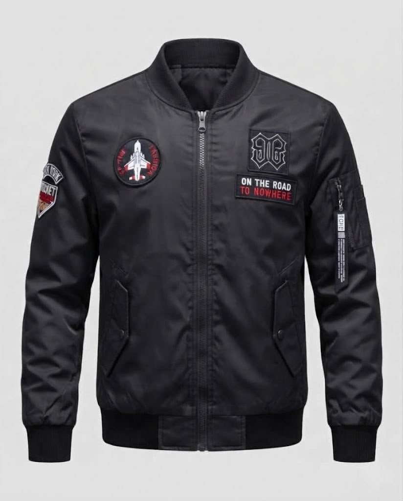 Herren Kurze Bomberjacke mit Patch‑Applikationen, Nylon‑Obermaterial und gesteppter Innenfütterung Drune