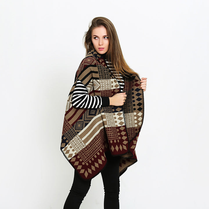 Damen Oversize-Deckeponcho aus Jacquardstrick mit Zierstichkante Drune