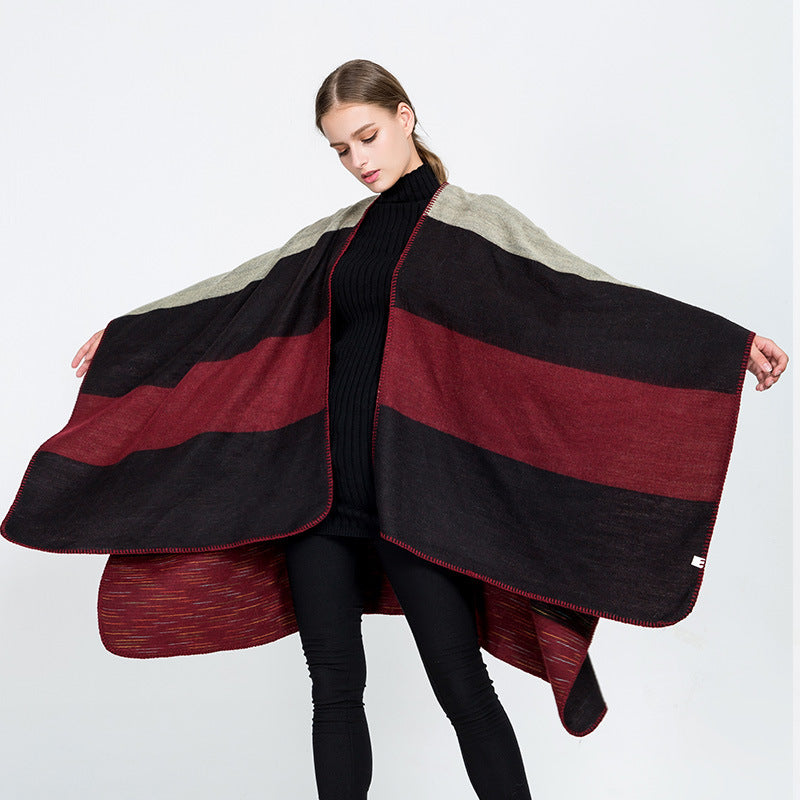 Damen Cape‑Ruana mit zweilagiger Webstruktur und grafischem Blockstreifen Drune
