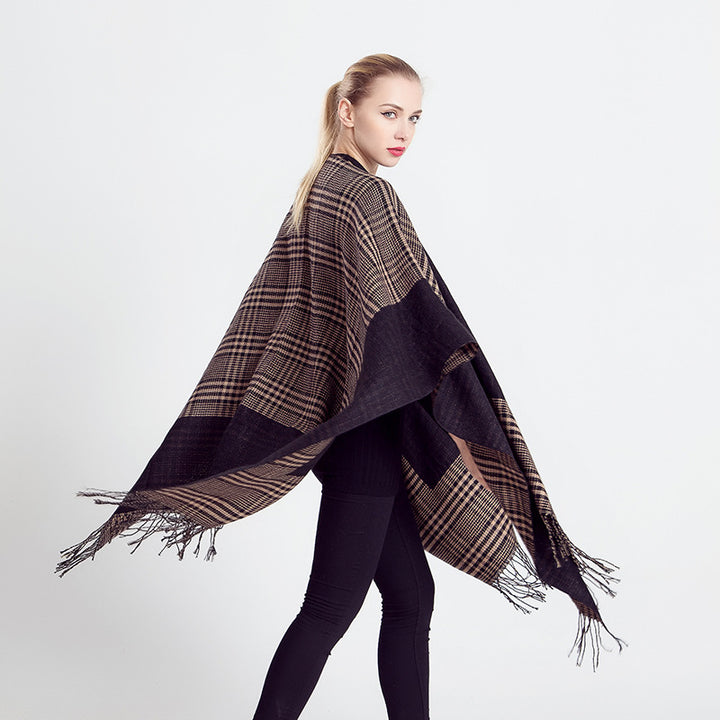 Damen Ruana-Poncho aus Wollmix mit kastigem Kimono-Fall und Fransensaum Drune
