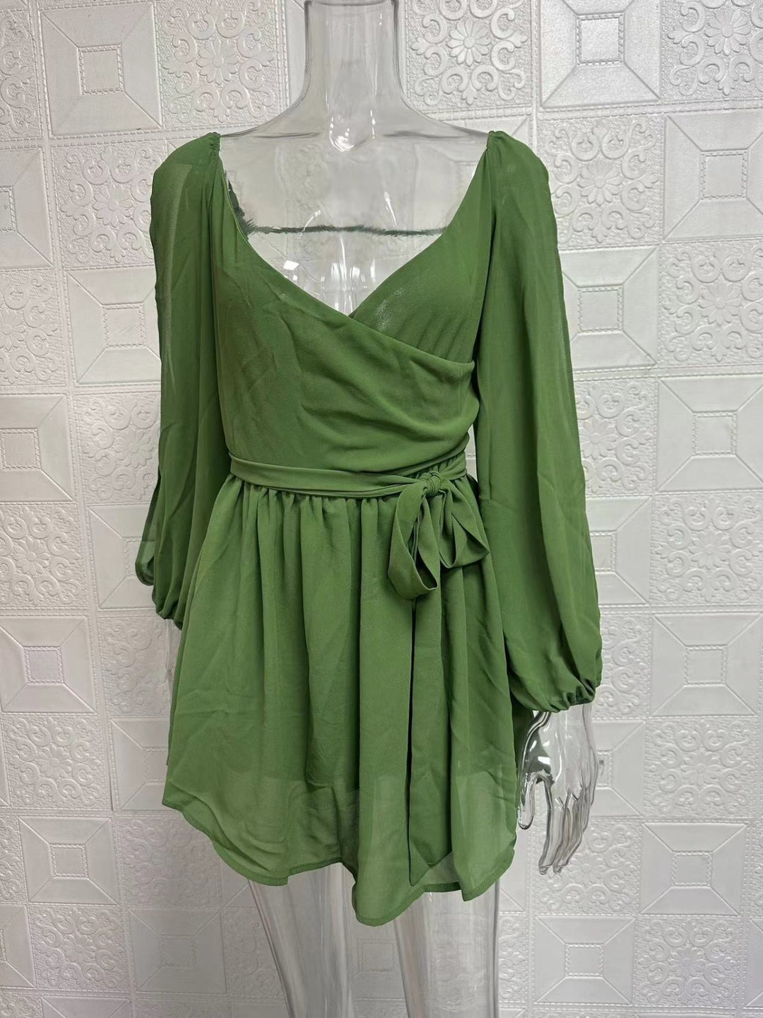 Drune | Langärmeliges Neckholder-Kleid aus Mesh