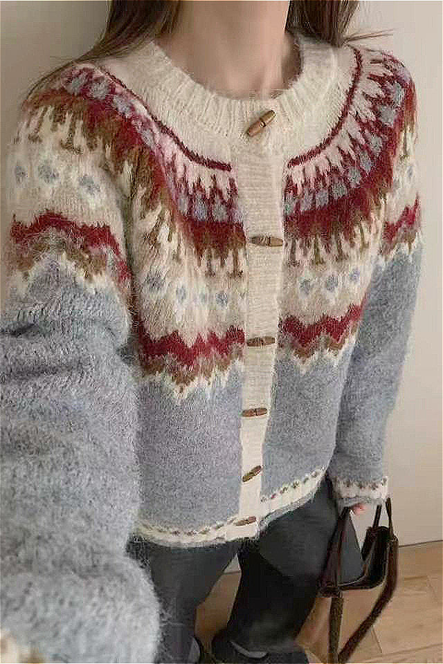 Drune | Rundhals Fair Isle Weihnachten Hornknopf Strickjacke
